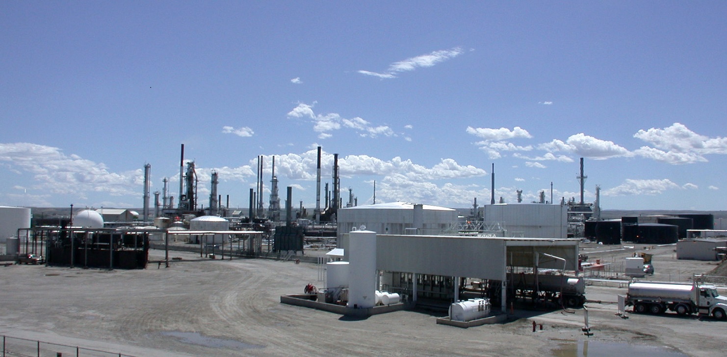 Oil_refinery_in_Billings,_MT
